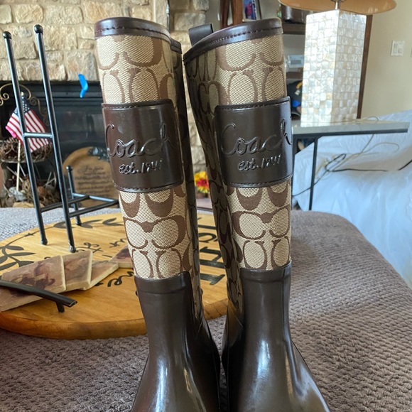 Coach tall boots size 8 - Picture 2 of 8